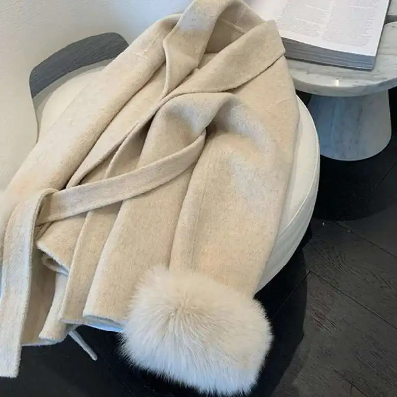 Womens Autumn And Winter Versatile Tweed Cape Coat Belt Models Highlevel Sense of Fox Fur Cuffs Blends Coat for Women 251029