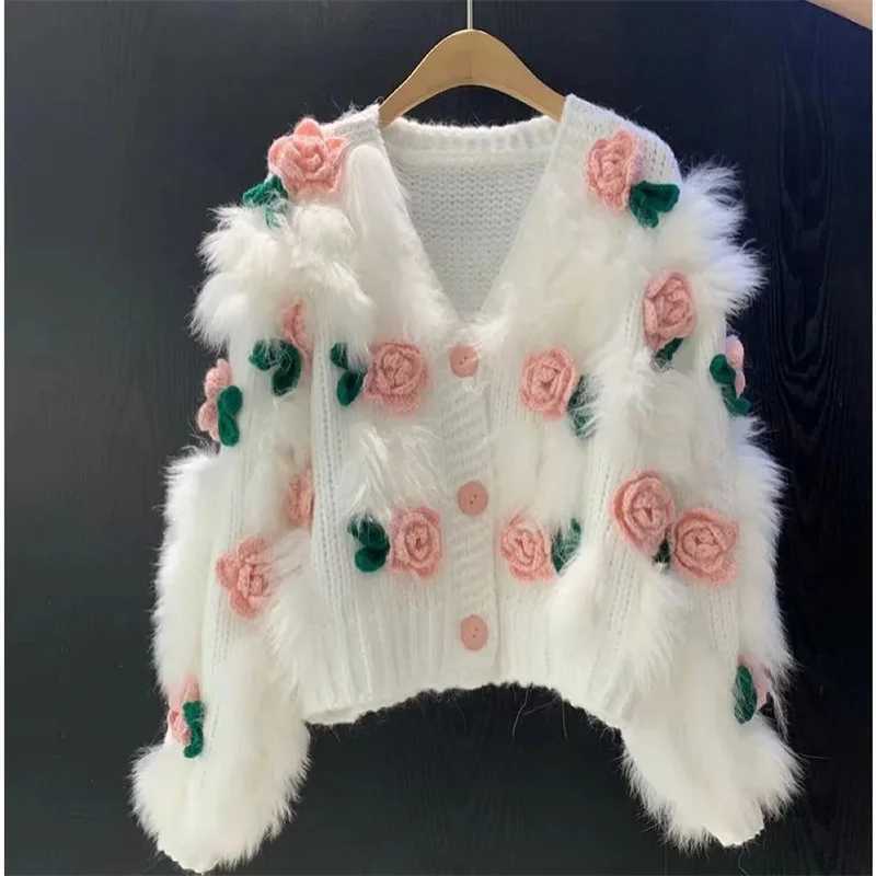 Womens New Sweet Rose Blossoms 3D Hook Flower Rose Blossoms Sweater 2025 Autumn Female loose Splicing Hairy Rose Blossoms TopT251028