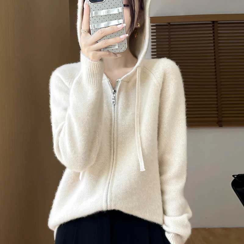 Women 100 Merino Wool Sweater Zip Hooded Collar Pullover Autumn Winter Cashmere Knitwear Elegant Clothing Thick Bottoming TopsT251028
