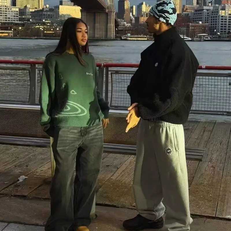 American Streetwear Planet Jacquard Embroidered Crew Neck Sweater Men Women Couple Casual Knit Jumper J251029