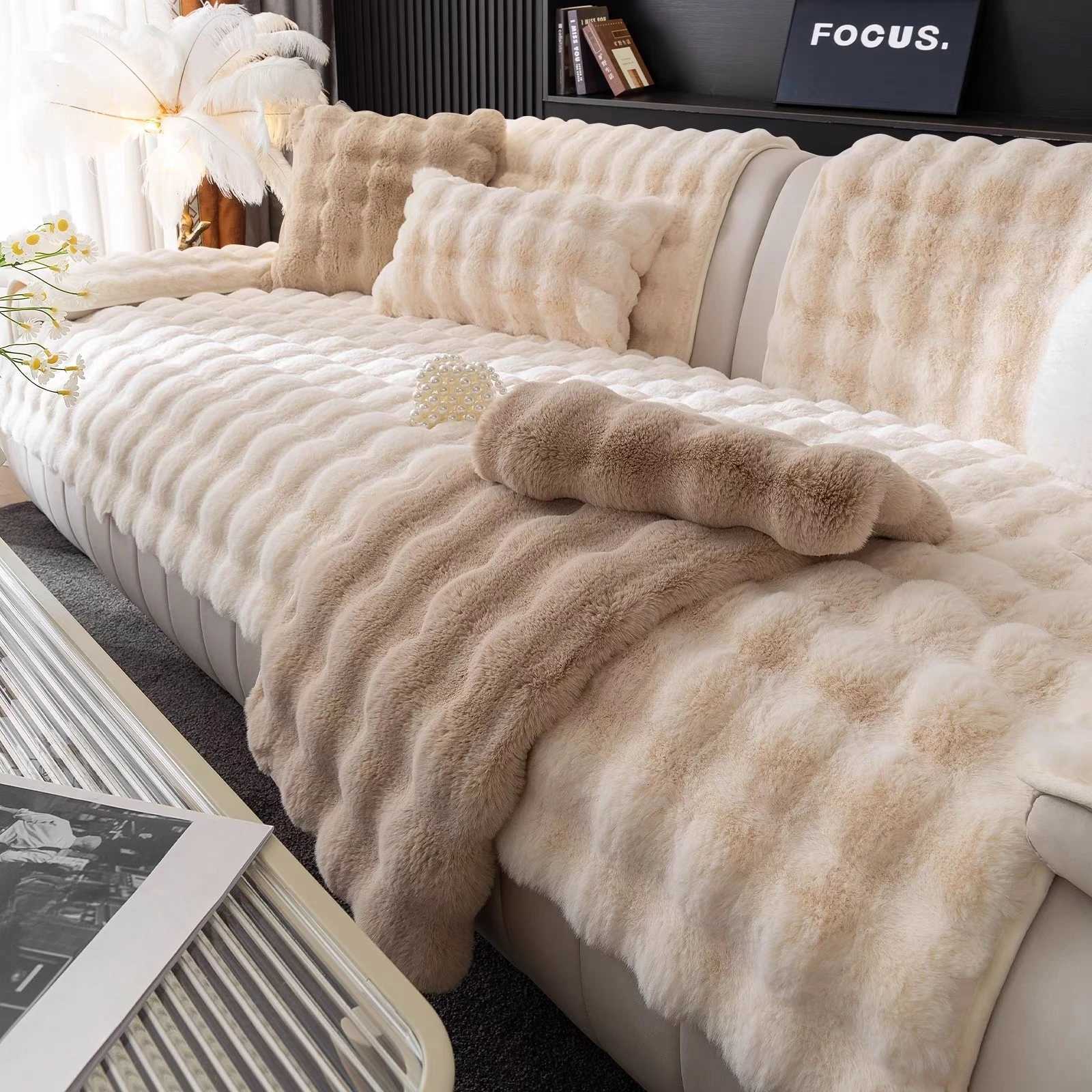 Thicken Imitation Rabbit Fur Plush Sofa Slipcover Nonslip Soft Sofa Towel Couch Cushion Cover for Living Room Modern Home Decor C251028