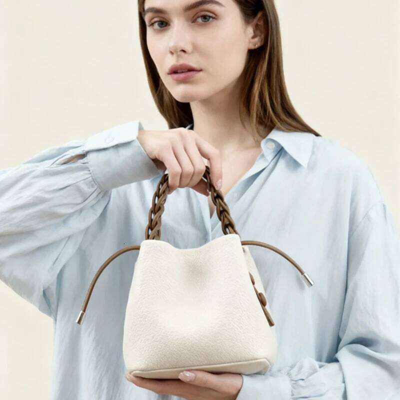 Portable Small Bucket Bag Versatile Crossbody Shoulder Bags Large Capacity Soft Leather Stylish Minimalist Designer Handbag