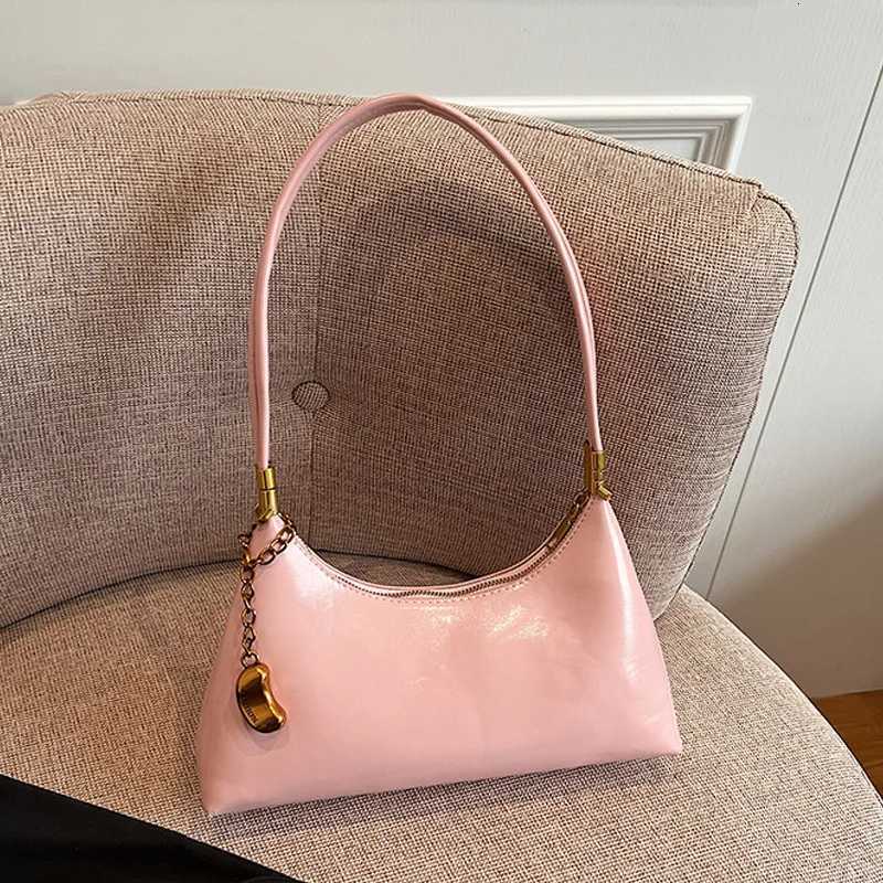 Luxury Retro Green Underarm Bag Women Fashion Chain Pendant One Shoulder Crossbody Bags Temperament Red Bridal Handbags W251029