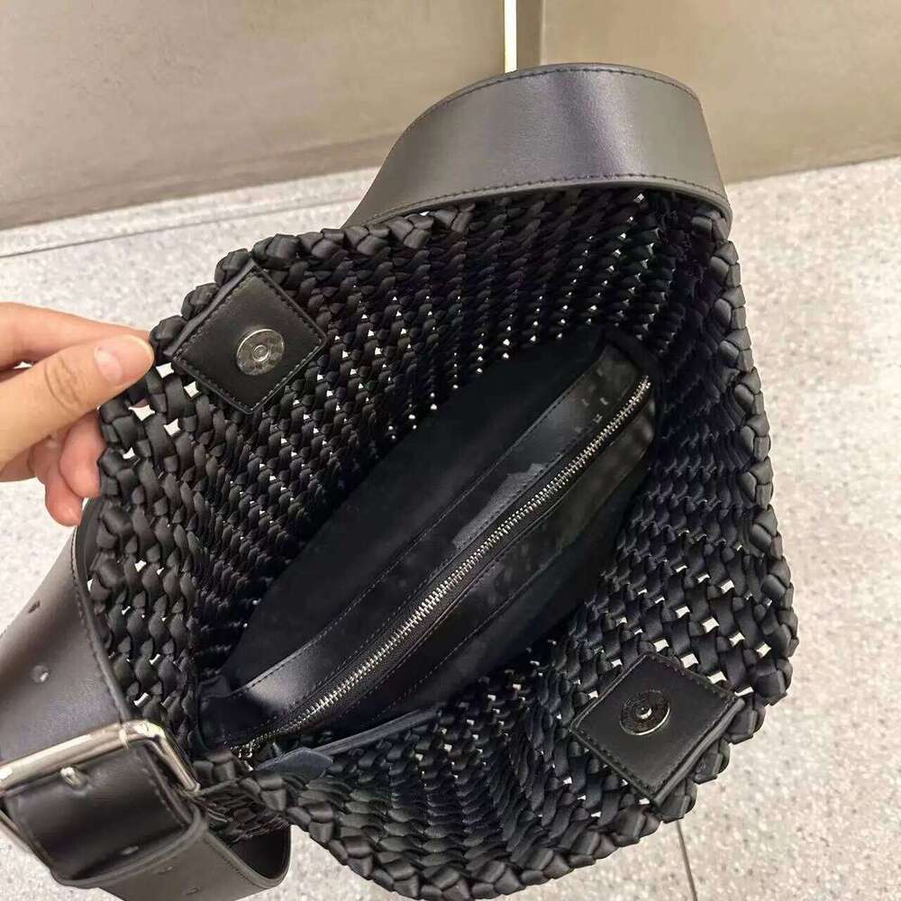 Hand-Woven Underarm Tote Large Capacity Silk Woven Vacation Beach High Quality Hollow Single Shoulder Crossbody Bag Suotong1029