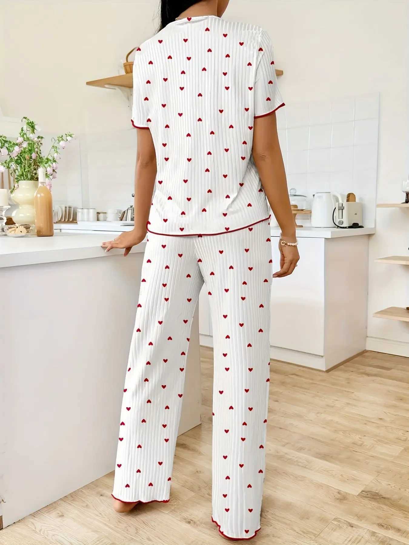Autumn Winter Warm Pajamas Set for Women Sleepwear Sexy Heart Print Tops and Trouses Sets Comfortable Pyjama LoungewearT251029
