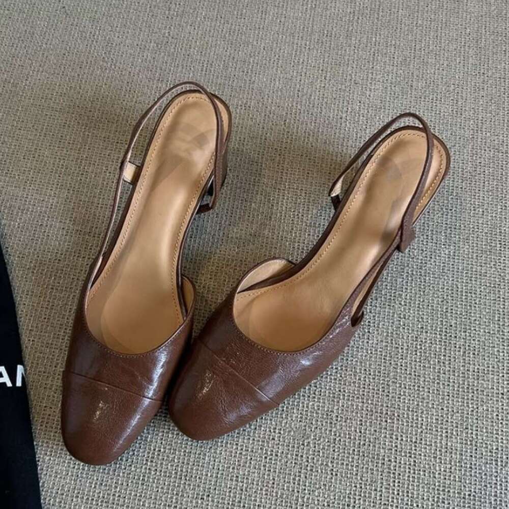 2025 New Elegant French Minimalist Chic Designer Shoe Women's Solid Color Buckle Strap Versatile Lady Summer Mid-Heel Sandals