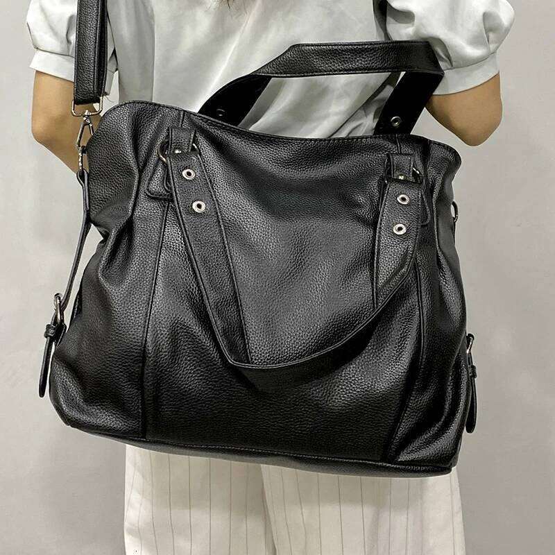 Female Hobo Handbag Large Capacity Shoulder Big Stylsih Tote Ladies Soft Leather Hobos Messenger Bags Women Shopper Bag 251029