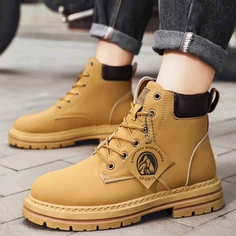 High Top Boots Mens Leather Shoes Fashion Outdoor Ankle Boots for Men LaceUp Comfortable Male Boots Non Slip Flat Boot Botas Z251029