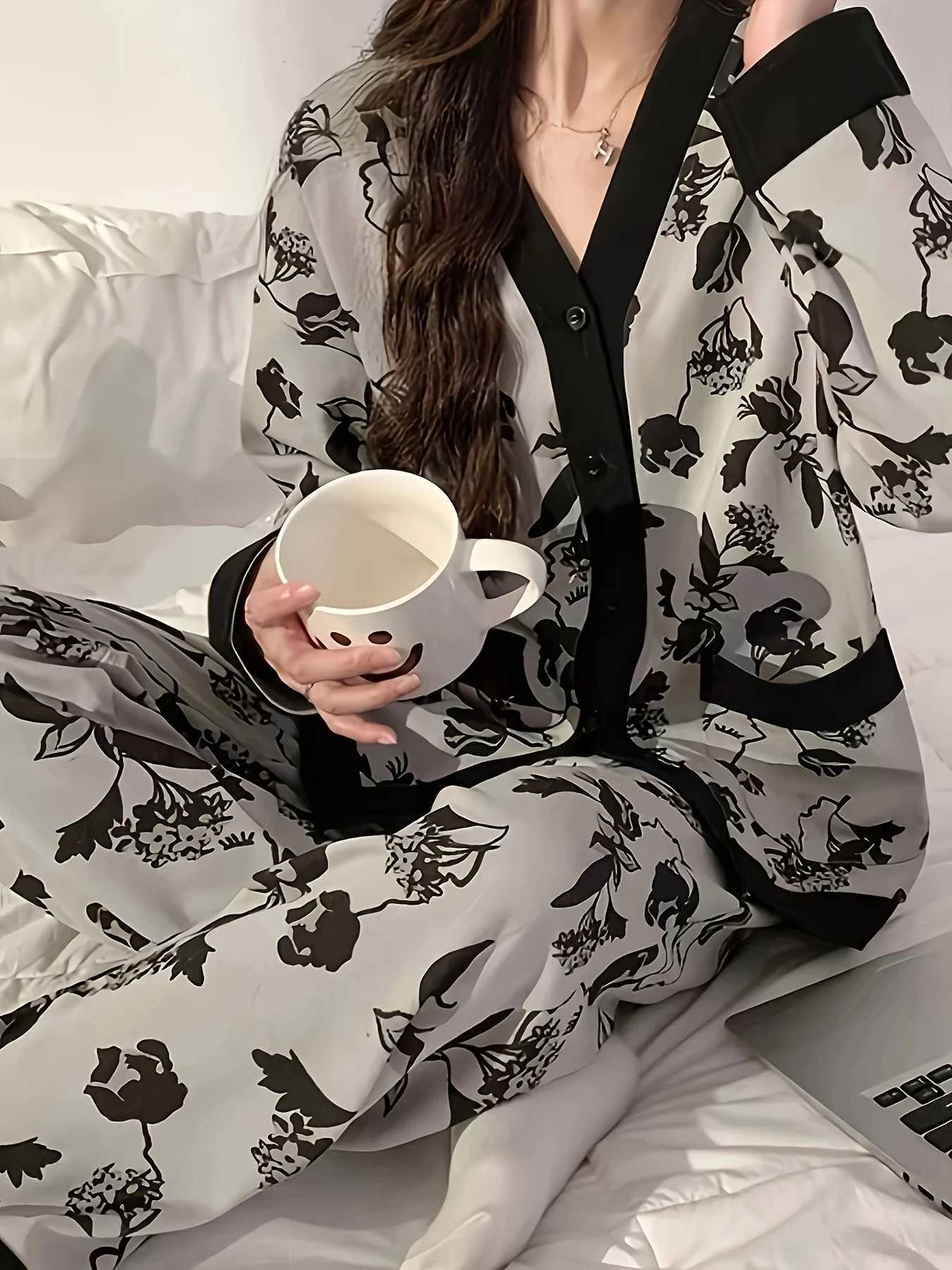 New Style Womens HighAesthetic Pajamas Set for Autumn Winter Minimalist Casual Cute Sweet LoungewearT251029
