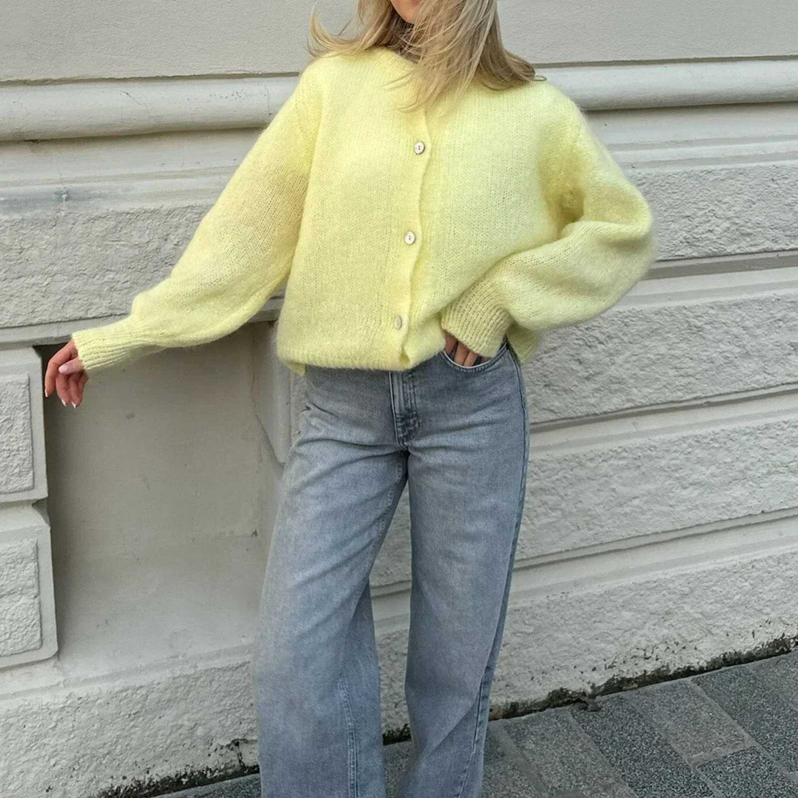 Women Solid Knitted Single Breasted Cardigan Oneck Long Sleeve Loose Soft Sweater 2024 Autumn Lady Knitwear T251028