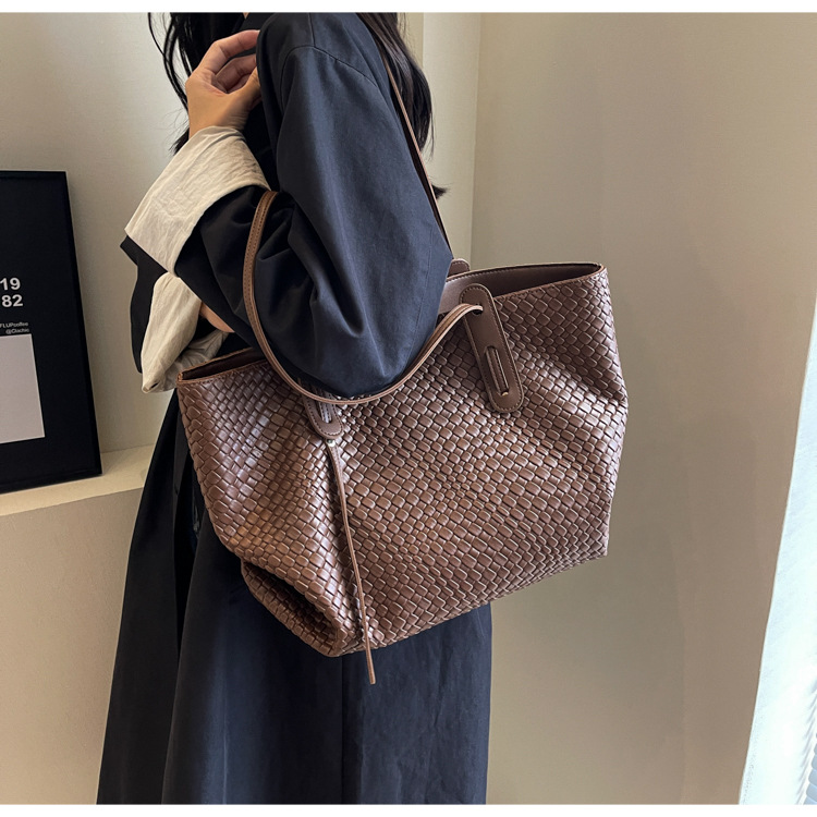 Quilted Tote Large Women, Designer Style Leather Travel Bag, Spacious Shoulder Bag For Work, Beach, Or Laptop Women, , Work, Beach,