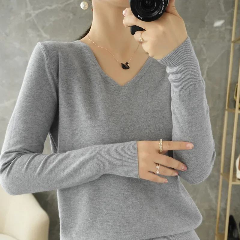 Women Sweater Autumn Winter Vneck Knitwear Long Sleeve Loose Cashmere Sweater Pullovers Lady Quality Jumper Knitted Tops 251029