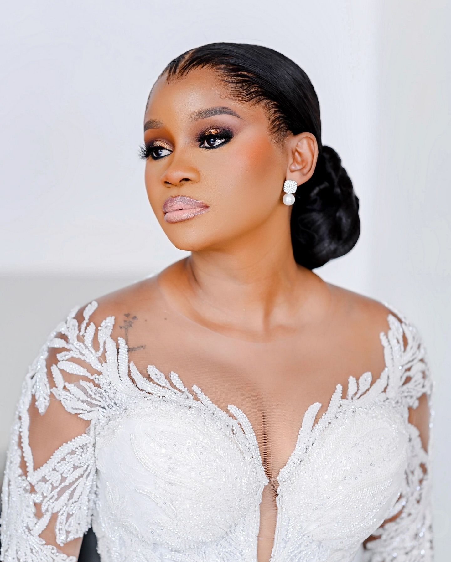 2026 Arabic Aso Ebi Plus Size Ivory Satin Mermaid Wedding Dresses Sequined Lace Sheer Neck Full Sleeves Bridal Gowns Dress O29