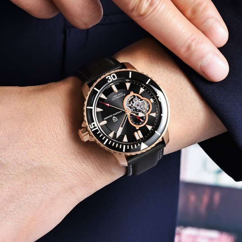 PAGANI DESIGN Men's Trendy Mechanical Watch Semi-Skeleton Simple Design Dial PD-1674