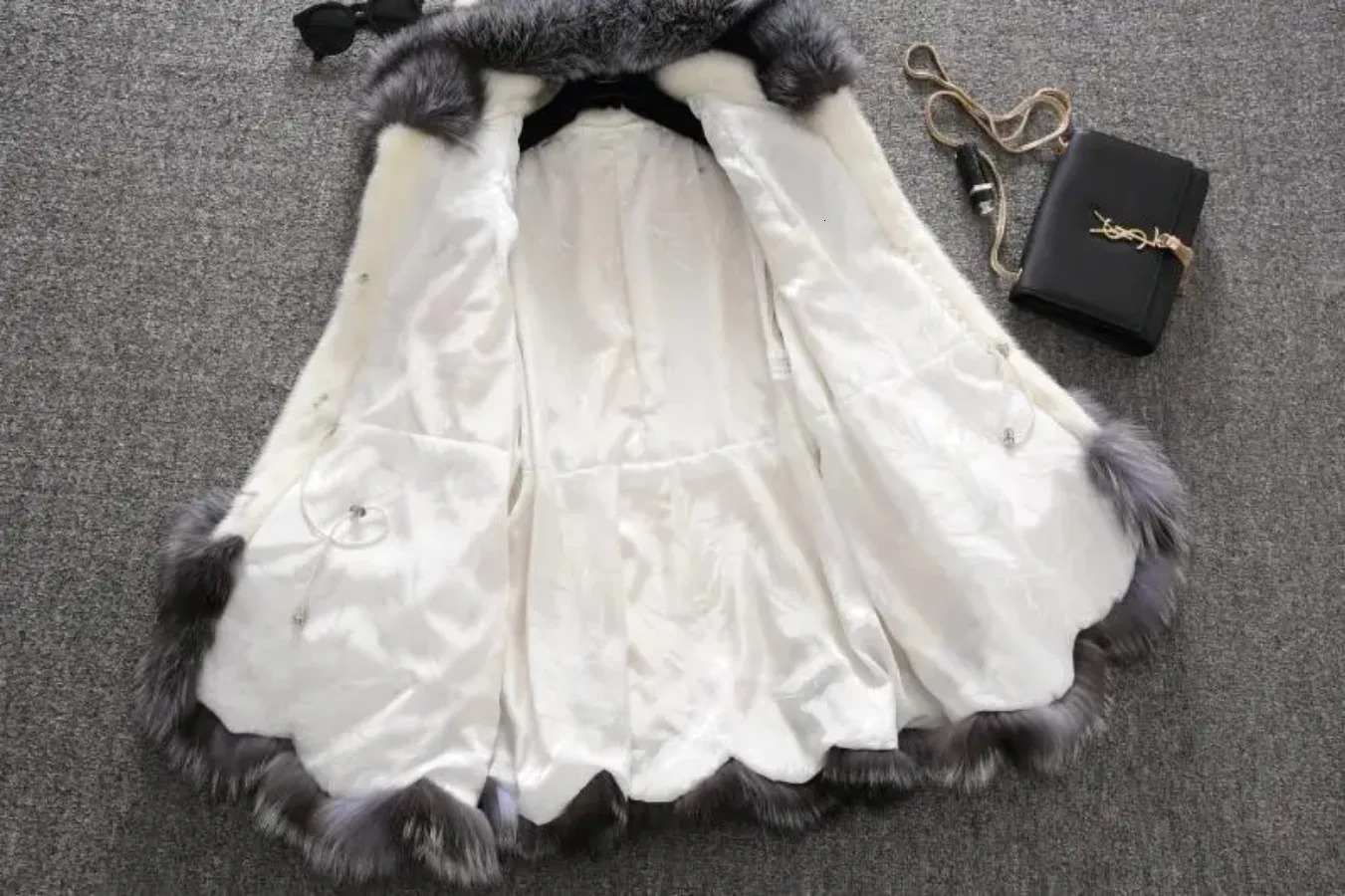Hooded Loose Faux Fur Jacket Women Thick Autumn Winter Korean Maxi Coat Long Warm Fur Parkas Bontjas Furry Outerwear 251029