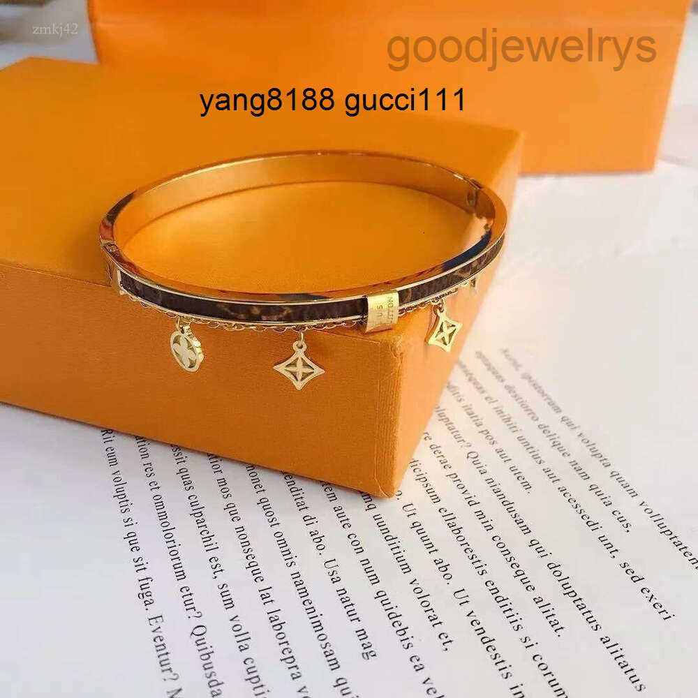 Louise bracelets bangle lvs bracelet designer bracelet jewlery for women bracelet stainless steel jewelry 18k gold bangle woman lock lvness Bracelet couple bc