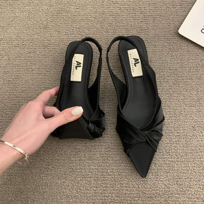 Pointed Toe Flat Sandals Women Spring Summer Outdoor French Style Niche Women's Black Color Perfect for Dresses Designer Shoe Evening Shoes
