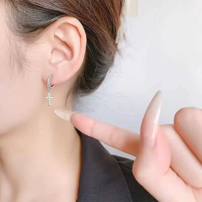 Fashionable and minimalist style micro inlaid zircon cross pendant earrings suitable for womens friendship giftsW251029