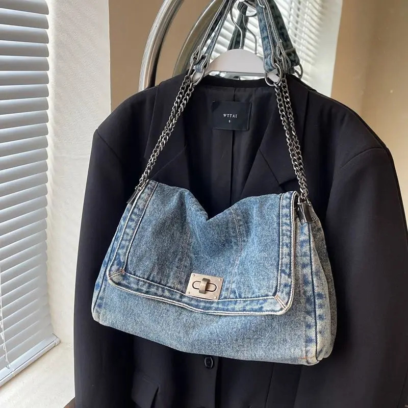 Casual retro style casual large capacity denim bag for women trendy multipurpose chain shoulder bag with crossbody strap 251029