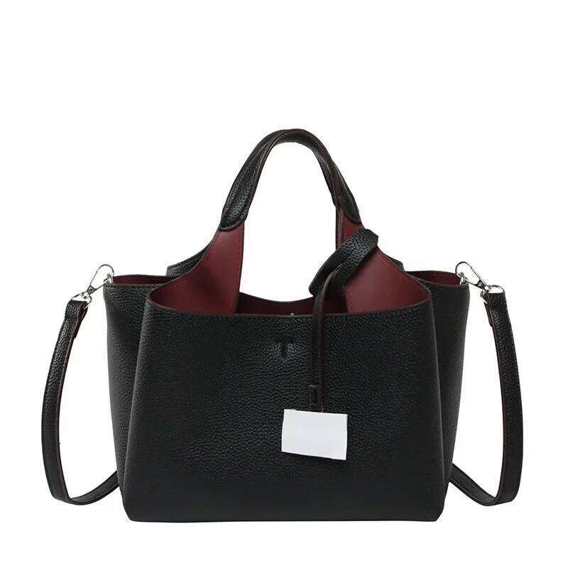 New Large Capacity Handbag for Women, Versatile Commuter Shoulder Bag, Water Bucket Style, Polyester Lining