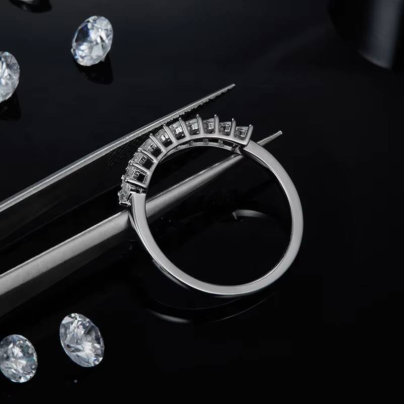 New Design 925 Sterling Silver Moissanite Diamond Wedding Ring D Color VVS Pear Cut Moissanite Ring for Women Gift