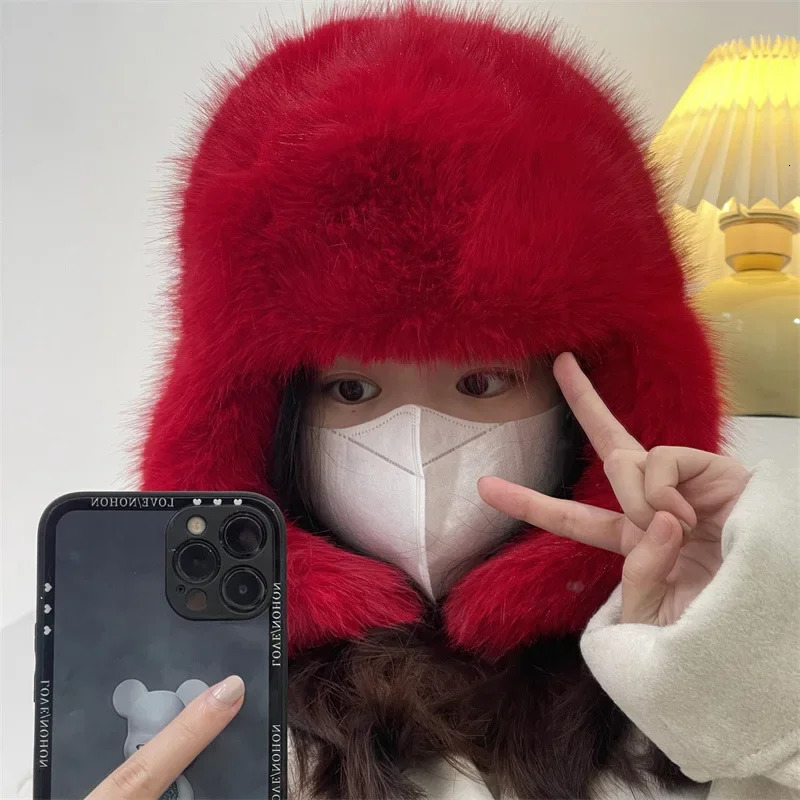 Winter Thickened Warm Plush Womens Bomber Caps Korean Version Big Head Show Face Small Fashion Versatile Russian Hat for Men 251029
