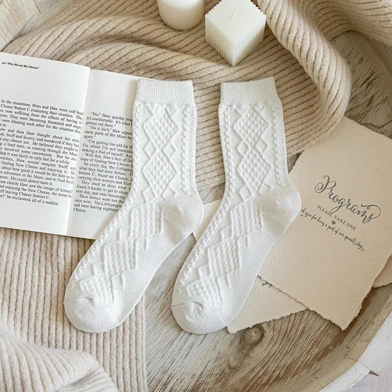 Winter Cashmere Wool Woman Socks Solid Japanese Style Harajuku Retro Long Socks Women Girls Thermal Vintage Streetwear Crew Sock 251029