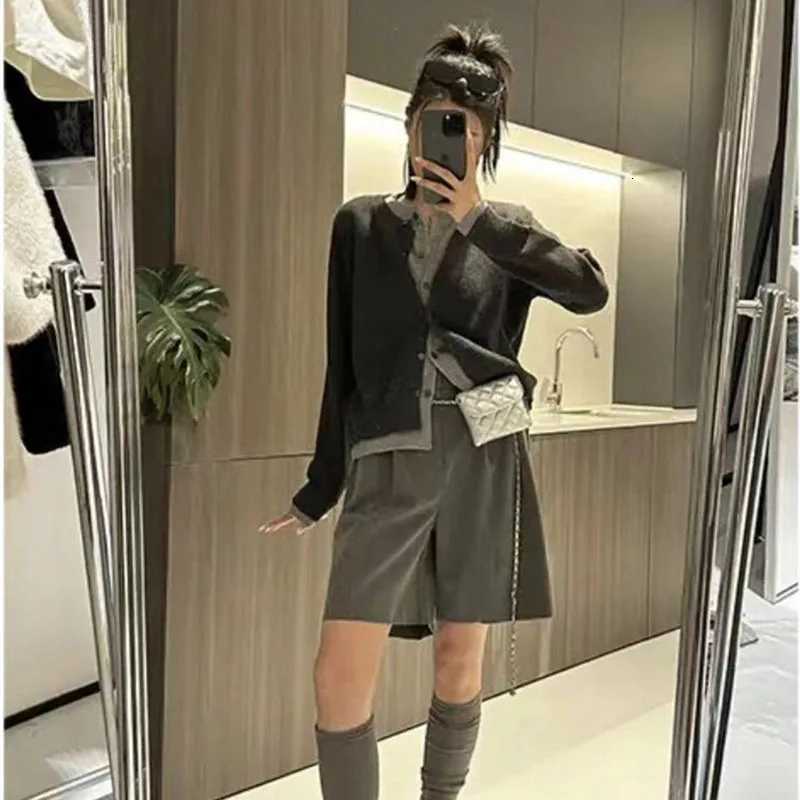 Gray Fake Two Pieces Knitted Cardigan Women Patchwork Round Neck Button Knitwear Female Korean Fashion Street Y2K Short SweatersT251028