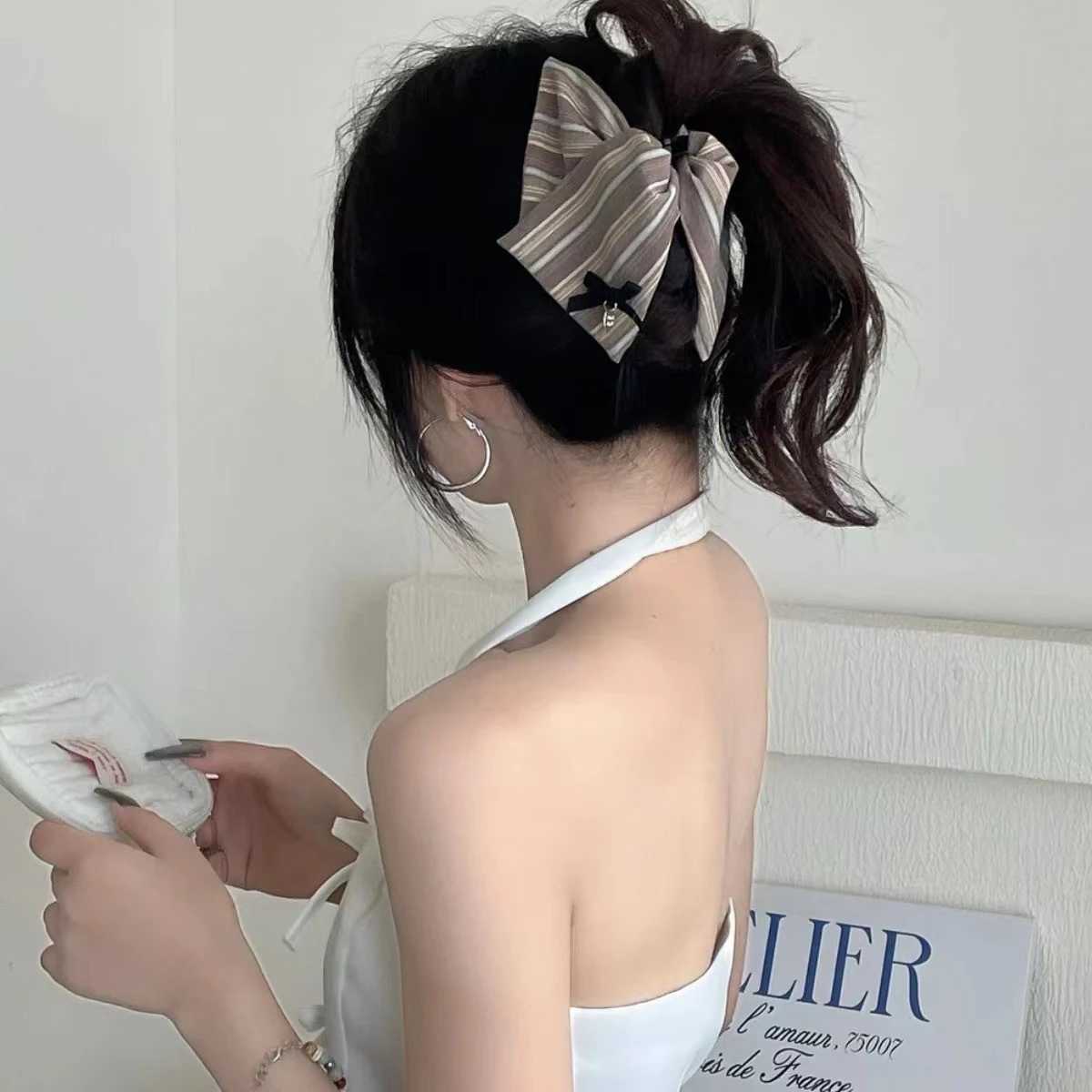 1pc Korean striped bow triangle grab clip womens large hair volume shark clip back of head updo hair accessory headdressW251028