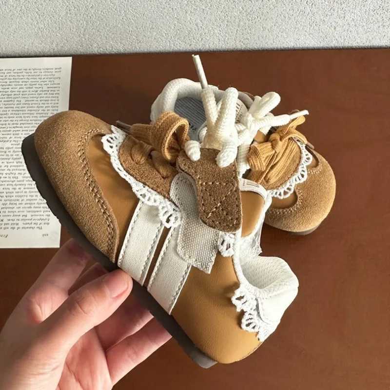 Sneakers Childrens Girls Soft Sole Nonslip Casual Running Baby Sports Walker Lace Toddler Outdoor Flat Shoes C260130