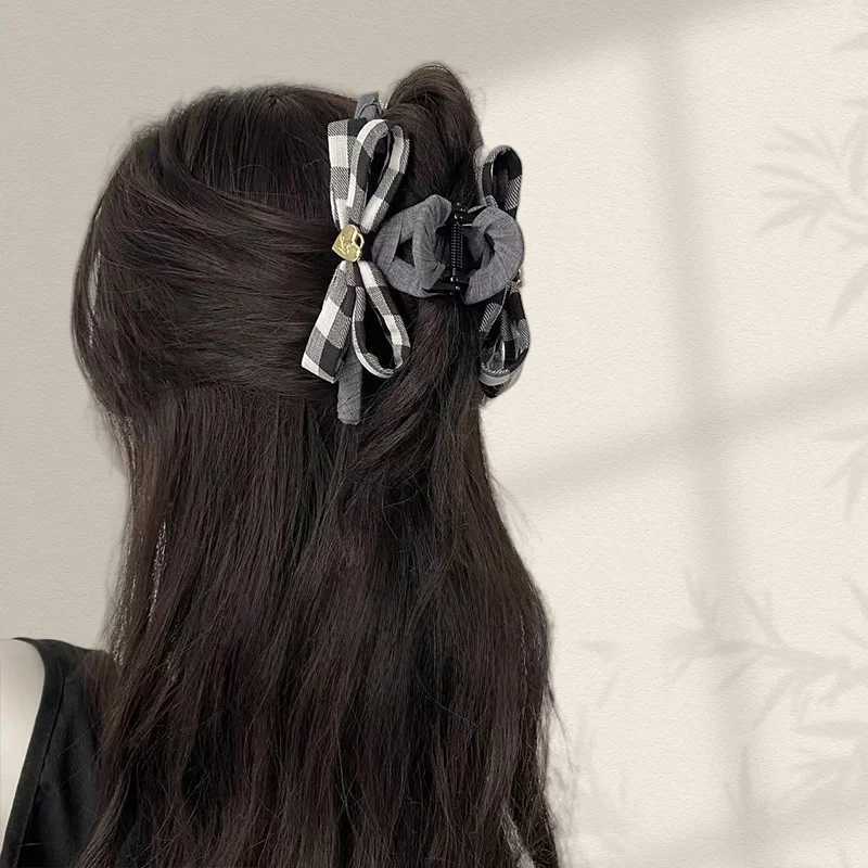 1PC Fashionable New Style Highgrade Suit Gray Handwrapped Fabric Shark Clip with Black and White Plaid Bowknot Claw ClipW251028