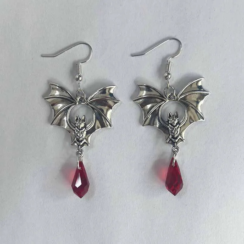 Gothic Bat Earrings For Women Man Fashion Witch Jewelry Accessories Red Crystal Vintage Bat Pendant Ear Hooks 251013