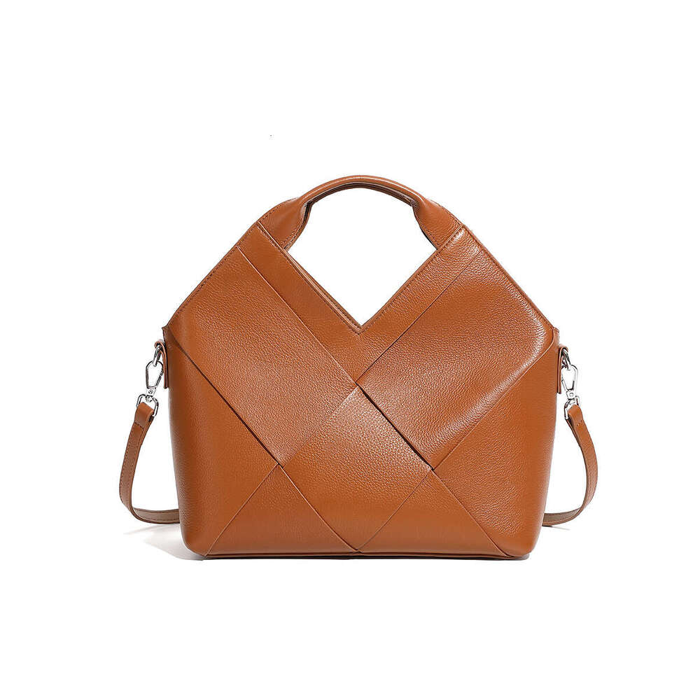 Top Layer Genuine Woven Inverted Triangle Design Fashion Soft Leather Handbag Crossbody Bag for Women