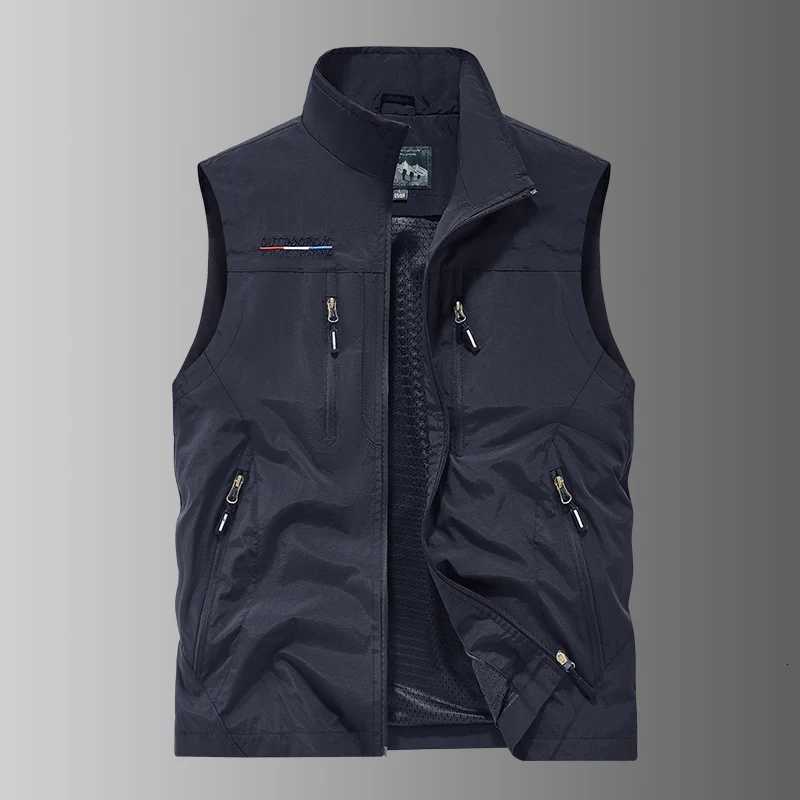 New High Quality AutumnWinter Outdoor Leisure Fishing Mens Warm Leather Vest Comfortable Fashion Plush Breathable Trendy Vest W251029