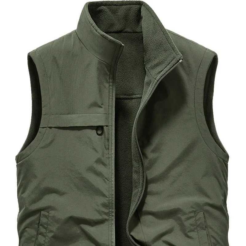 Mens Fleece Lined Vest Autumn Outdoor Thick Warm Fishing Vests Multi Pocket Industrial Workwear Vest Simple Casual Vest Jacket W251029
