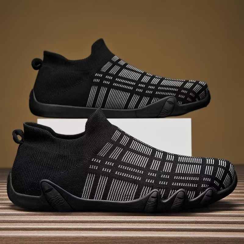 Designer socks shoes knit men women Graffiti White Black Red Beige Pink Clear Sole sock speed runner trainers flat Loafers platform sneakers casual 9898