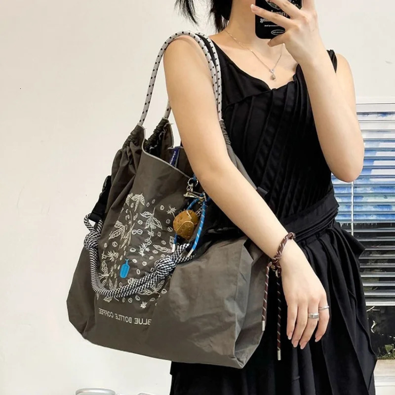 Ladies tote bag nylon embroidered shopping bag largecapacity singleshoulder bag handheld bag casual style lightweig 251029
