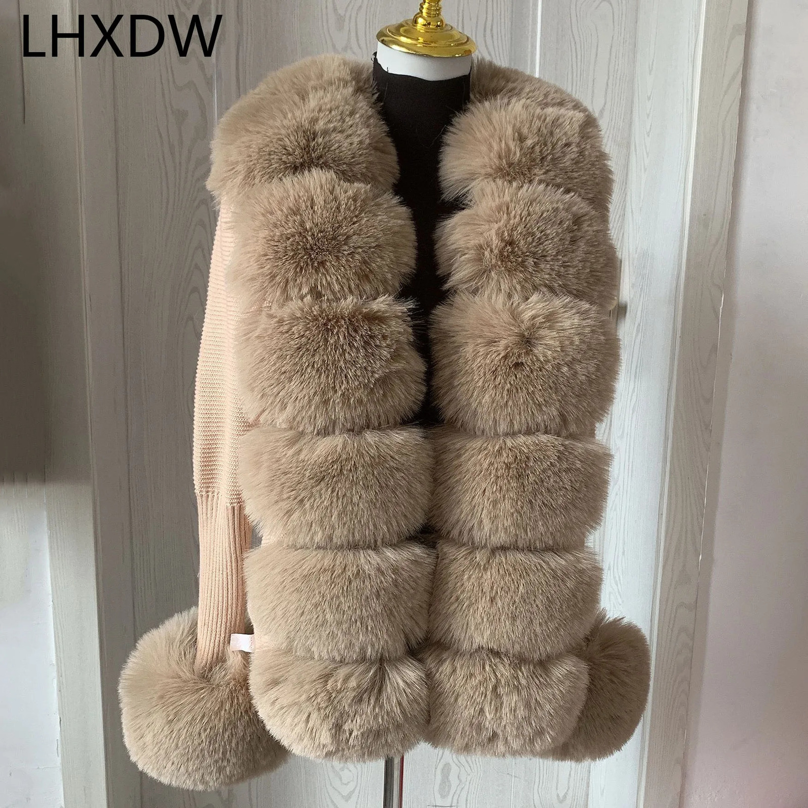 Women Faux Fur Knit Sweater cardigan Spring Autumn elegant Knitted sweater with faux fox fur collar Ladies Fashion Coat coat 251028