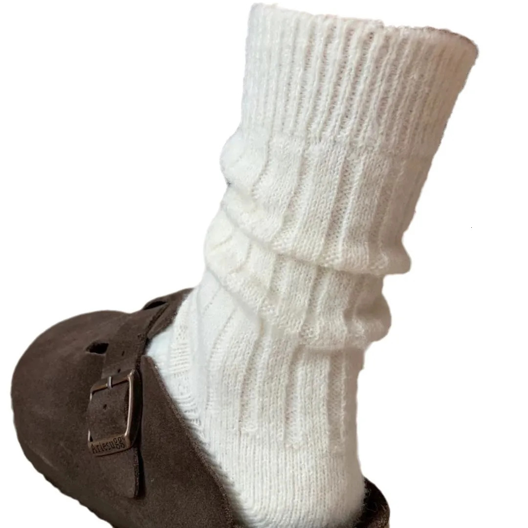 Winter Cashmere Wool Women Socks Casual Japanese Fashion Solid Color Thicker Long Sock Girls Thermal Warm Crew Sock 251029