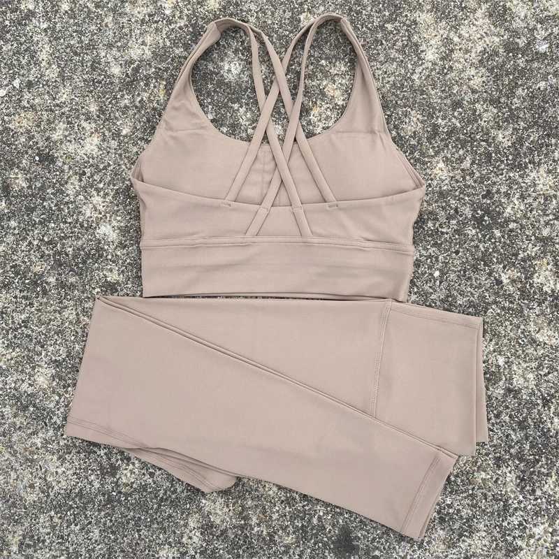 Yoga Set Gym Sports Set 2 Piece Women Workout Outfit Fitness Suit Cross Straps Bra Top And High Waist Leggings Running TracksuitXJ251029