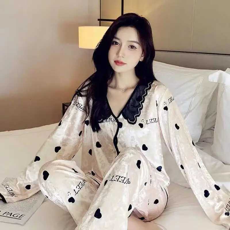 2025 New Comfort Elegant Autumn Winter Long Sleeved Pants Gold Velvet Pajamas Set Women Cute Cartoon Spring Autumn Home ClothesT251029