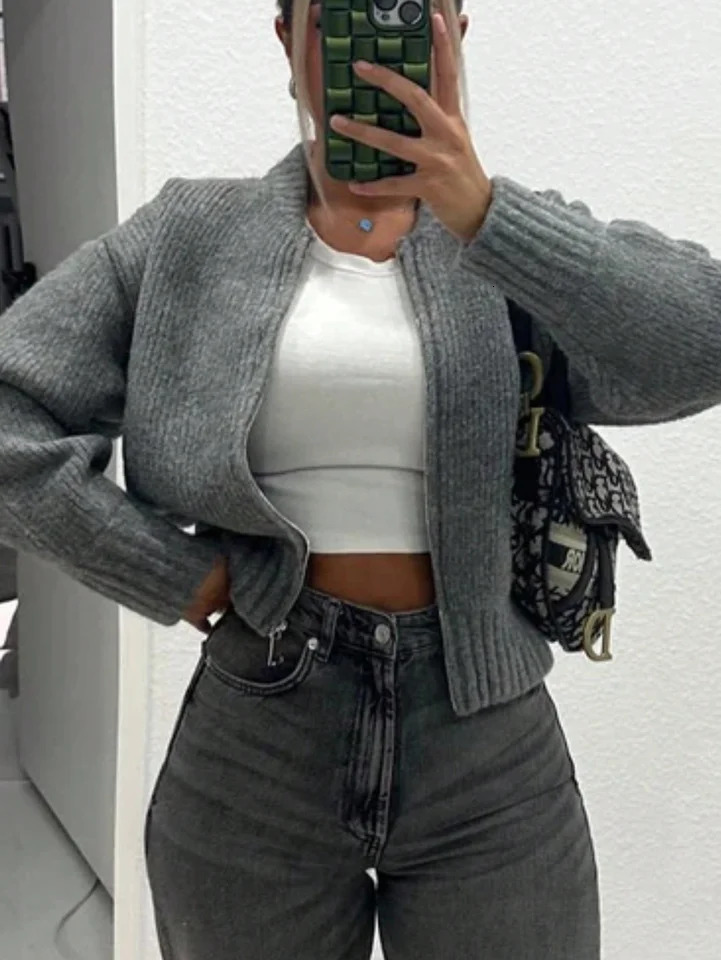 Lightweight Warm Womens Casual Crew Neck Cardigan Solid Color Fall Winter Fashion Chic Open Front with Chain Detai 251029