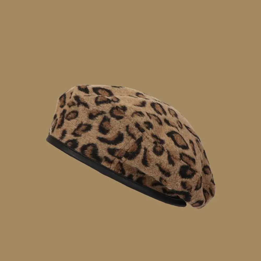 Fashion Korean Version Leopard Print Beret AllMatch Student Octagonal Cap Painter HatW251029