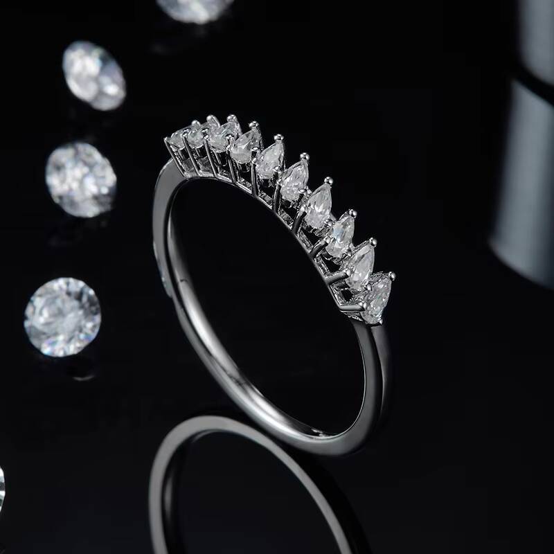 New Design 925 Sterling Silver Moissanite Diamond Wedding Ring D Color VVS Pear Cut Moissanite Ring for Women Gift
