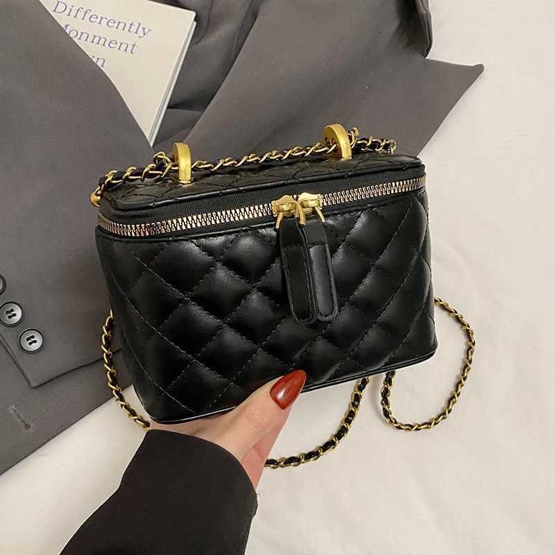 Red Wedding Bag Lady Black Pu Leather Handbag Cute Box Small Bag Fashon Quilted Shoulder Bag Women Fashion Evening Purse W251029