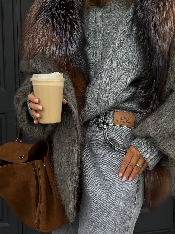 Fashion Faux Fur Collar Short Woolen Coat Women Chic Lapel Full Sleeve Zipper Warm Loose Coats Lady Daily Commute Street Outwear 251029