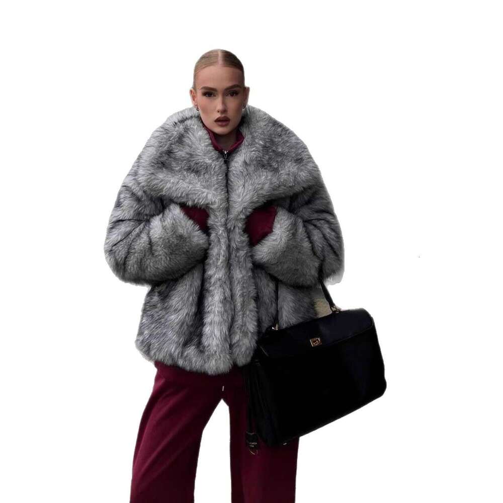 Faux Women's Fur Coat Turn-Down Collar Long Sleeve Elastic Cuff Plush Fluffy Female Fur Coat Fashion Autumn Loose Fur For Ladies