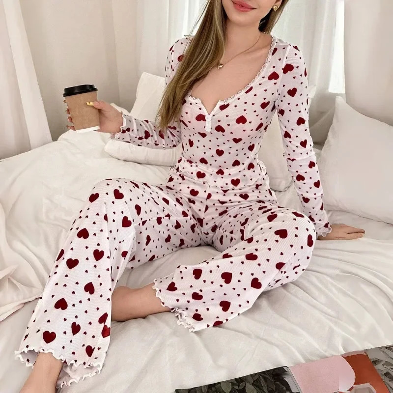 Sleepwear Women Autumn Winter Pajamas Set Home Wear Heartshaped Printed Longsleeved Tops and Longtrousers 251029