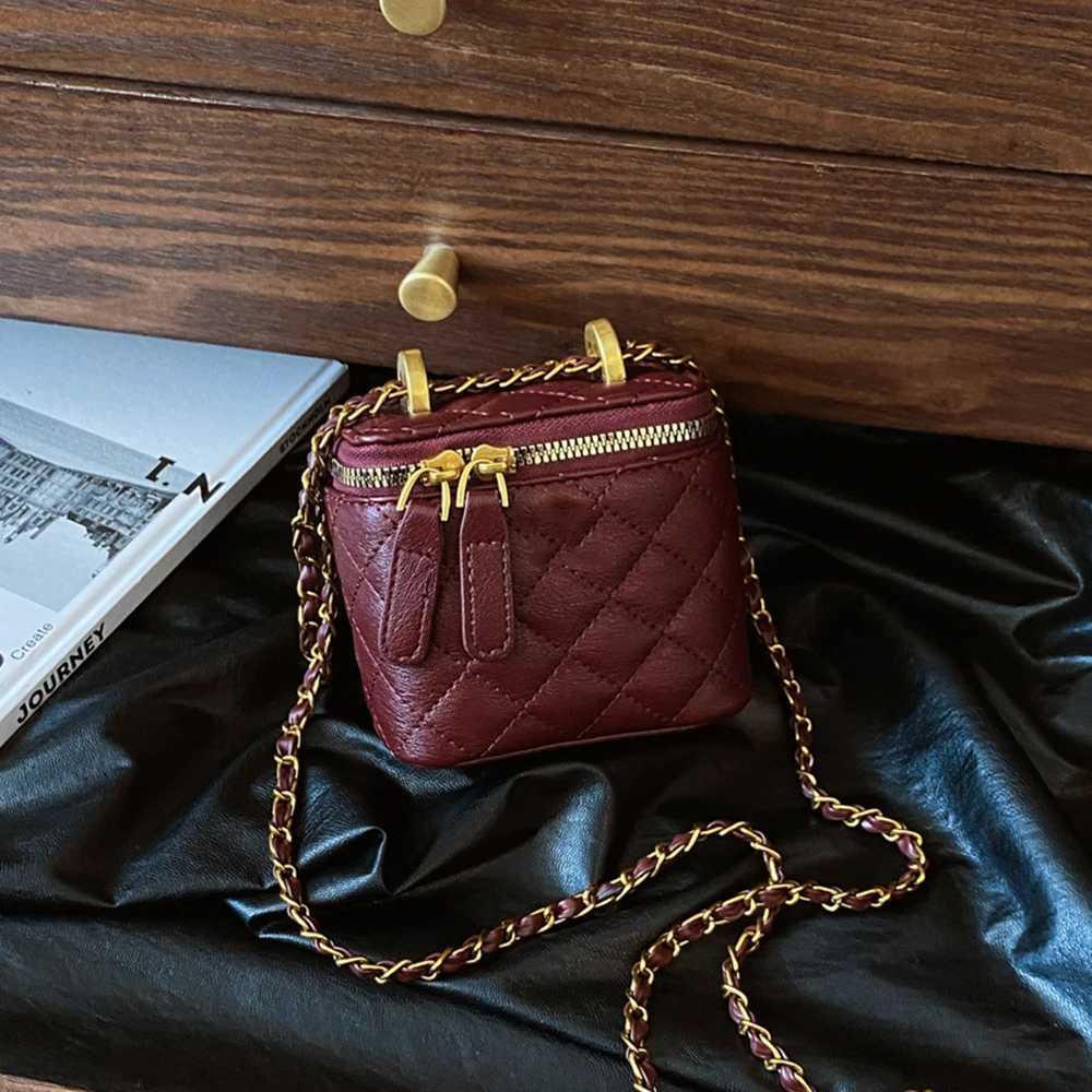 Mini Small Bag For Women 2025 SpringSummer New Trendy Ins Highend Diamond Grid Chain Bag Versatile Fashion Crossbody Bag W251029