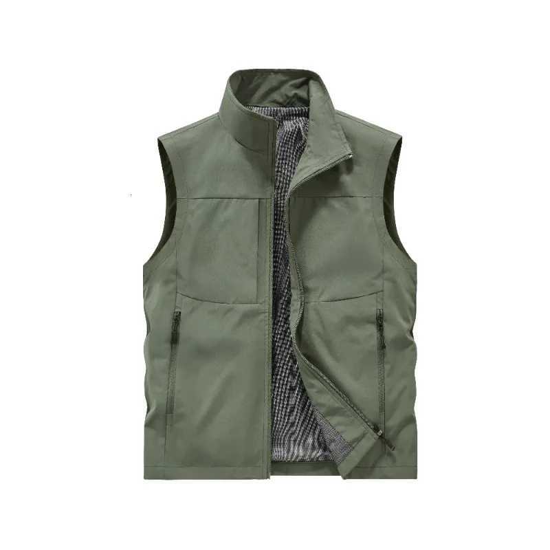 Spring Autumn New Outdoor Leisure Fishing Windproof Warm Sleeveless Vest Comfortable Breathable Windproof Vest Inside Outside W251029